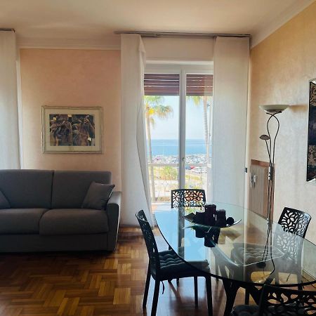 Appartement Brezza Di Mare à Imperia Extérieur photo