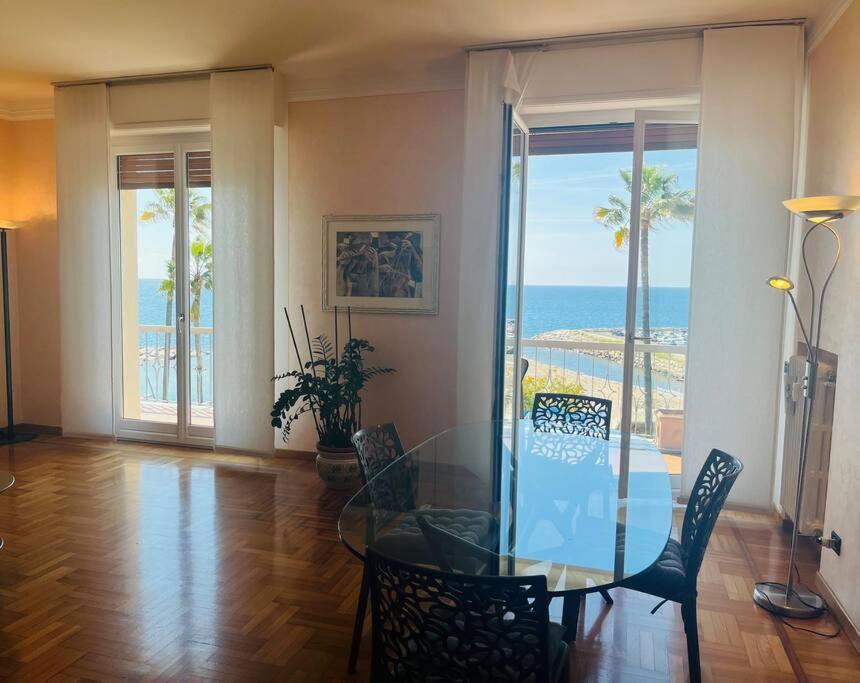 Appartement Brezza Di Mare à Imperia Extérieur photo